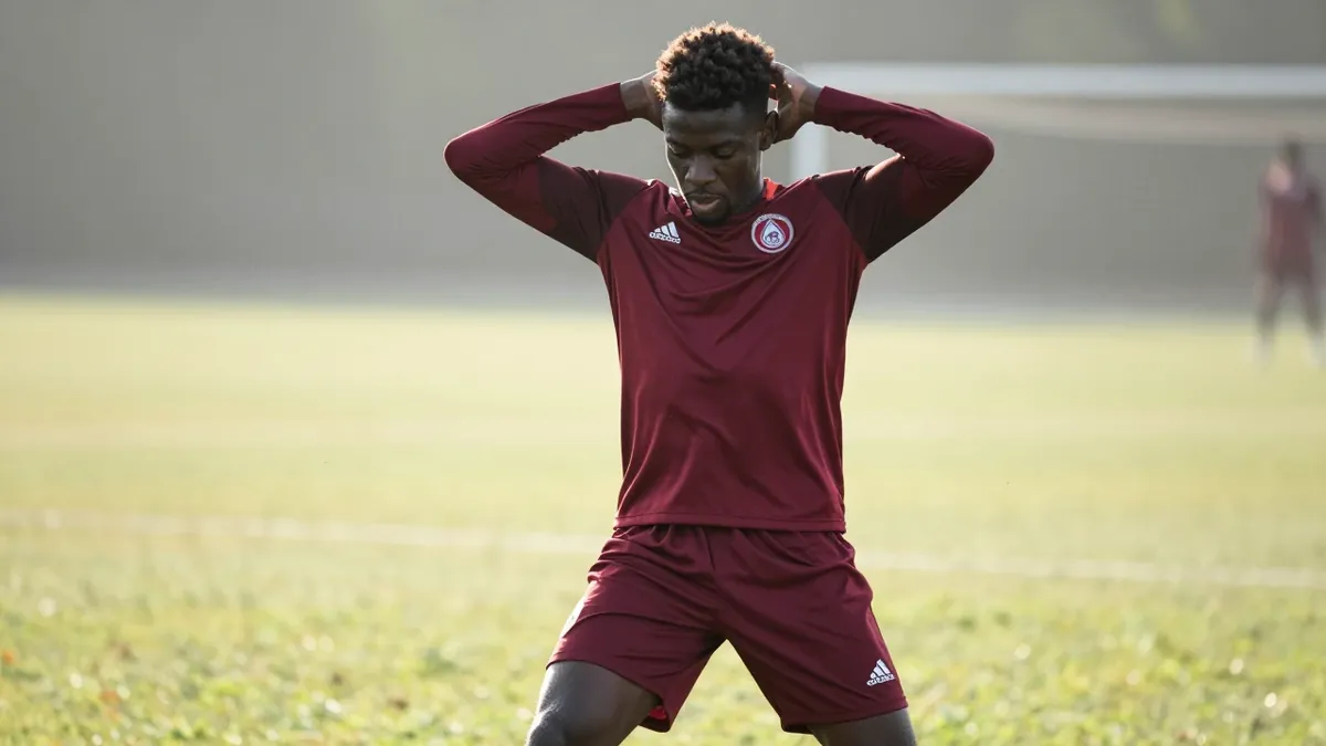 Njabulo Blom has signed for Stellenbosch FC, returning to South Africa after playing in the United States and Indonesia